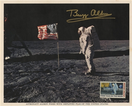 Buzz Aldrin Autographed 8x10 Moonwalk Photograph (Beckett PreCert)